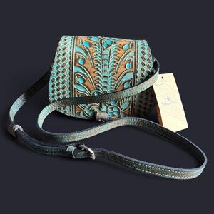NWT Patricia Nash - Turquoise Brown ‘Finch’ Tooled Leather Saddle Bag